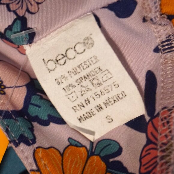 Becco Lilac Floral Sports Bra Criss Cross Ruffle Straps Size Small - Picture 5 of 5